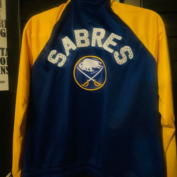 Buffalo Sabres jacket - Picture 2 of 2